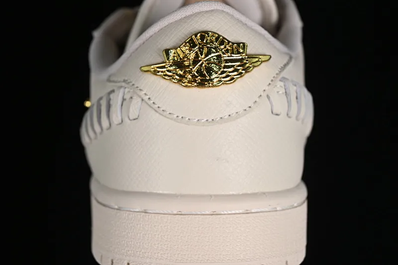 All categories Air Jordan Jordan series basketball shoes Air Jordan 1 Low Air Jordan 1 Low "Method of Make" AJ1 Joe 1 white gold low-top cultural and leisure sports shoes FN5032-200